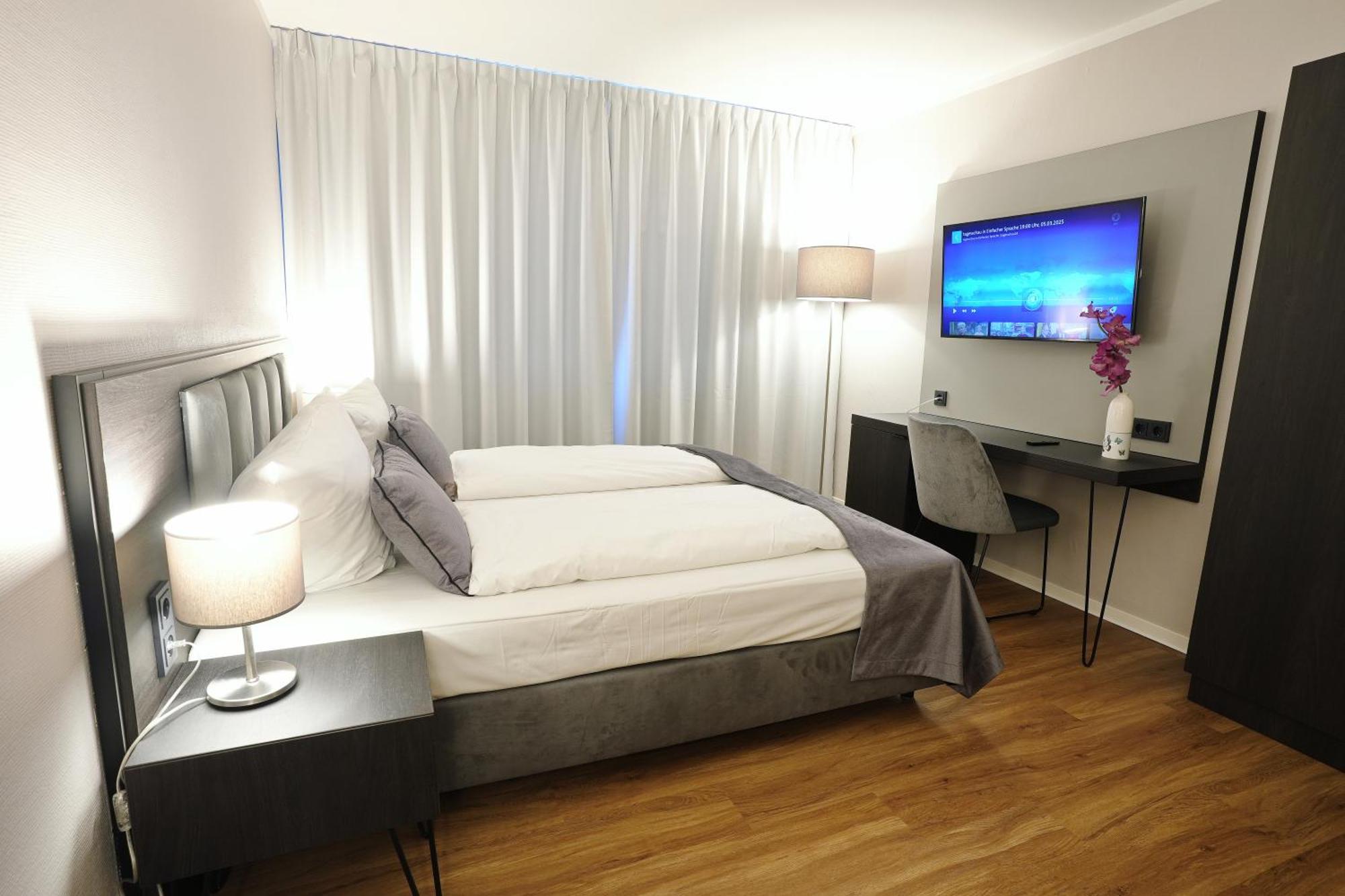 Hotel B99 Оффенбах Экстерьер фото